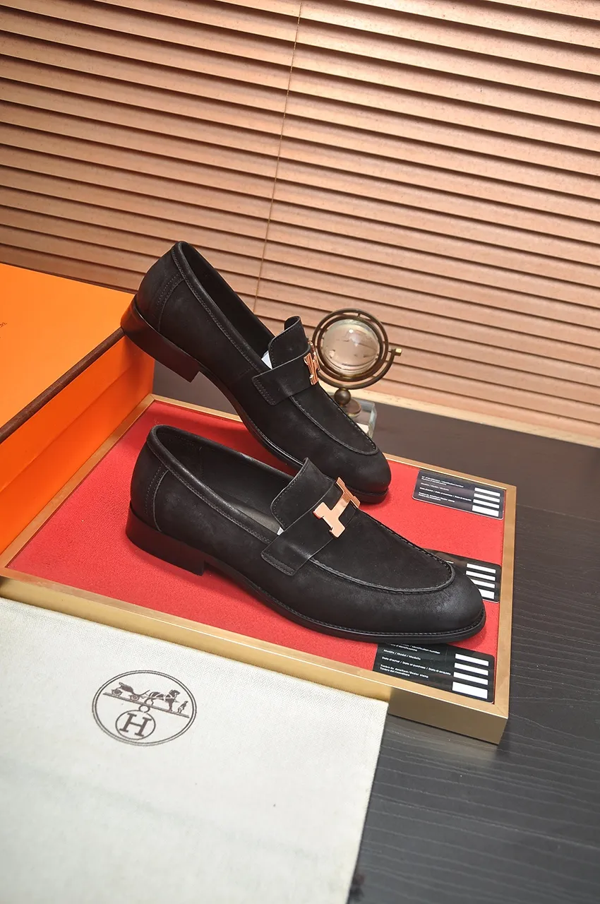 Men's shoes💰520💶[HERMES] (cowhide lining)🍀Italian top luxury🍀He does not pursue novel styles and gorgeous colors, but attracts the favor of successful men with his flawless, elegant and classic style. Formal leather shoes This very comfortable, simple and stable style allows you to easily match any style! The pattern is absolutely 1:1 refined from the original case, and we strive for excellence in materials, imported cowhide + cowhide lining💪💪💪extraordinary texture👍! .Code number: 38-45 (45 customized)